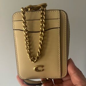 Coach Essential Chain Card Case